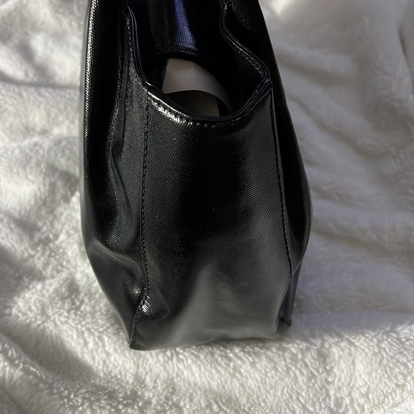 Kate Spade Black and Tan purse. Super cute. - Picture 7 of 14